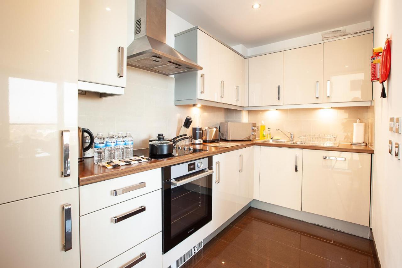 2 Bedroom 2 Bathroom Apartment In Central Milton Keynes With Free Parking And Smart Tv - Contractors, Relocation, Business Travellers Exterior photo